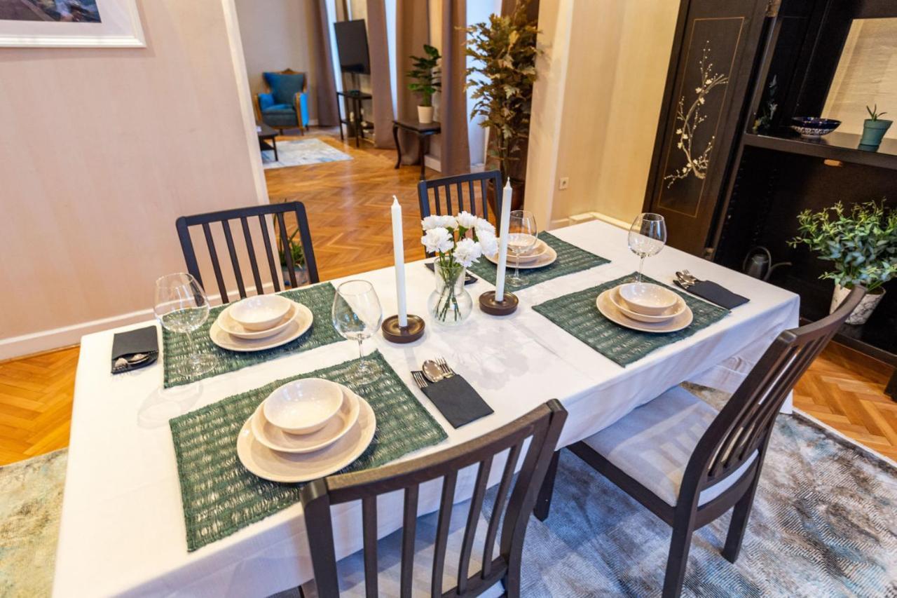Historical Flat With A Lovely Sea View In Beyoglu Istanbul Exterior photo